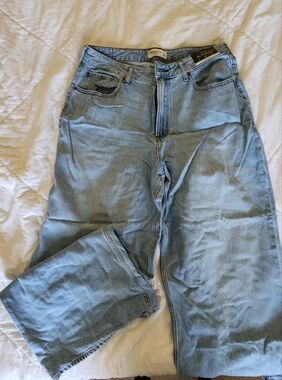 Ambercrombie Curve Love Womens Light Jeans